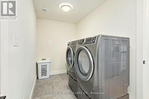 168 Courtland St, Blue Mountains, ON - Indoor Photo Showing Laundry Room