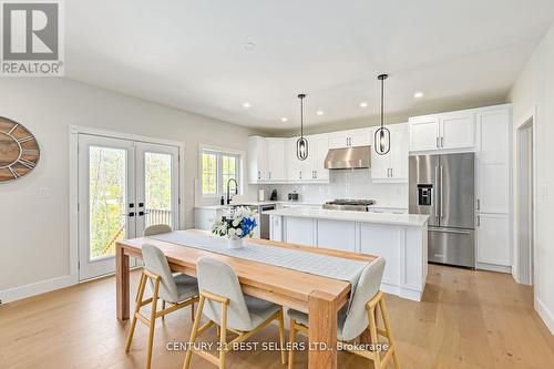 168 Courtland Street, Blue Mountains, ON - Indoor Photo Showing Other Room