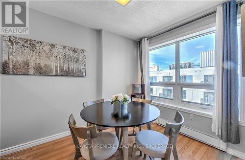 #1003 -95 Base Line Rd W, London, ON - Indoor Photo Showing Dining Room
