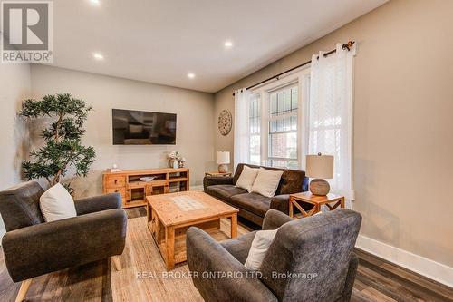 307 Elizabeth Street, St. Marys, ON - Indoor Photo Showing Living Room
