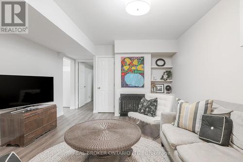 523 Alma Street, Scugog, ON - Indoor Photo Showing Living Room
