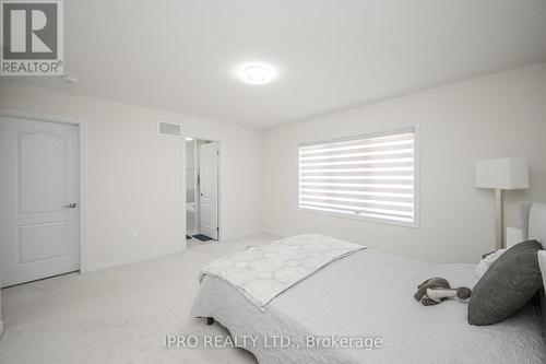40 Santos Drive, Haldimand, ON - Indoor Photo Showing Bedroom