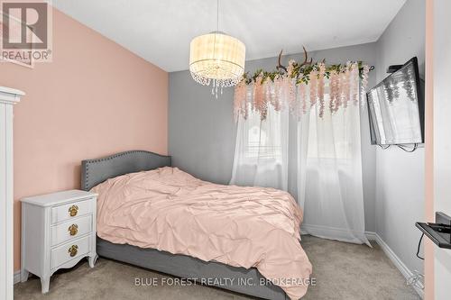 4 Woodland Rd, Central Elgin, ON - Indoor Photo Showing Bedroom