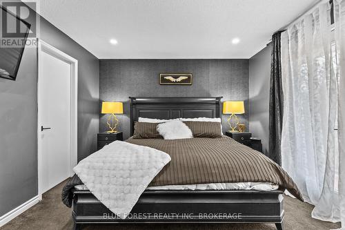 4 Woodland Rd, Central Elgin, ON - Indoor Photo Showing Bedroom