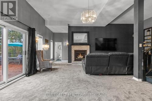 4 Woodland Rd, Central Elgin, ON - Indoor With Fireplace