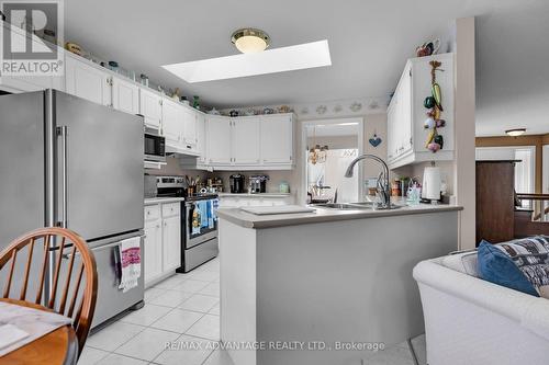 615 Valetta Street N, London, ON - Indoor Photo Showing Kitchen