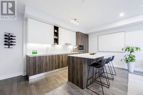 #12 -66 Long Branch Ave, Toronto, ON - Indoor Photo Showing Kitchen