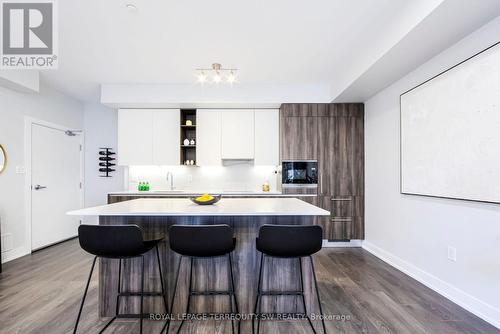 #12 -66 Long Branch Ave, Toronto, ON - Indoor Photo Showing Kitchen With Upgraded Kitchen