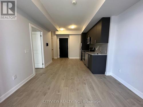 515 - 3220 William Coltson Avenue, Oakville, ON - Indoor Photo Showing Other Room
