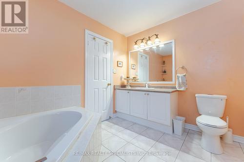 82 Fallstar Cres, Brampton, ON - Indoor Photo Showing Bathroom