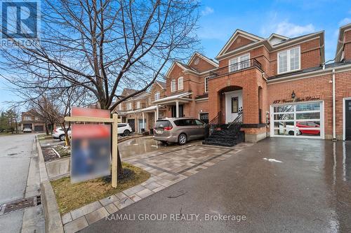 157 Venice Gate Drive, Vaughan, ON - Outdoor