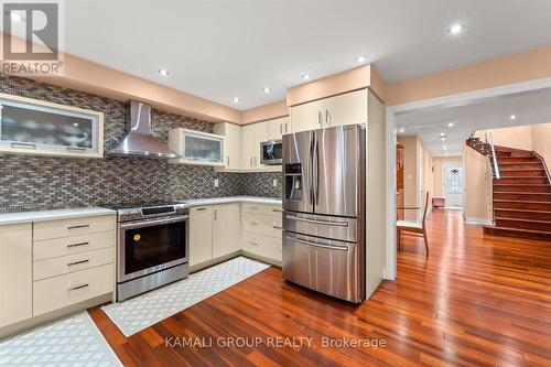 157 Venice Gate Drive, Vaughan, ON - Indoor Photo Showing Kitchen With Stainless Steel Kitchen With Upgraded Kitchen
