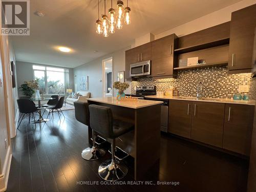 #112 -273 South Park Rd, Markham, ON - Indoor Photo Showing Kitchen With Upgraded Kitchen
