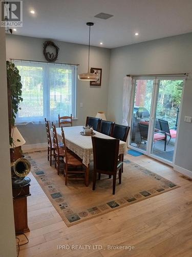2216 Champlain Road, Tiny, ON - Indoor Photo Showing Dining Room