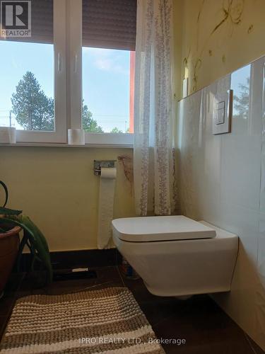 2216 Champlain Road, Tiny, ON - Indoor Photo Showing Bathroom