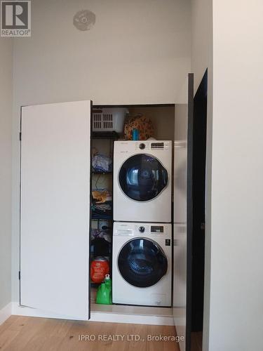2216 Champlain Road, Tiny, ON - Indoor Photo Showing Laundry Room