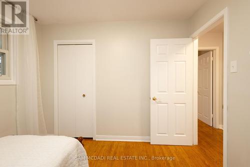 1169 Wildfield Cres, Mississauga, ON - Indoor Photo Showing Bedroom