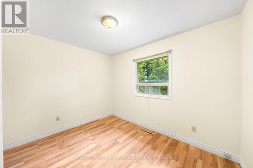 2400 King Rd, King, ON - Indoor Photo Showing Other Room