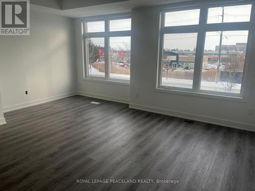 5502 Main St, Whitchurch-Stouffville, ON - Indoor Photo Showing Other Room