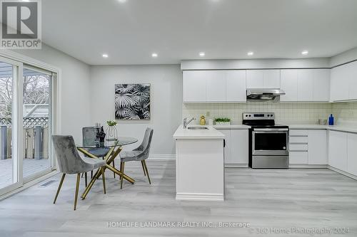 100 Judith Avenue, Vaughan, ON - Indoor Photo Showing Kitchen