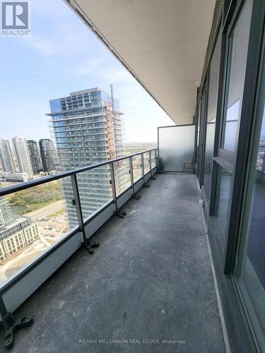 #3503 -950 Portage Pkwy, Vaughan, ON - Outdoor With View With Exterior