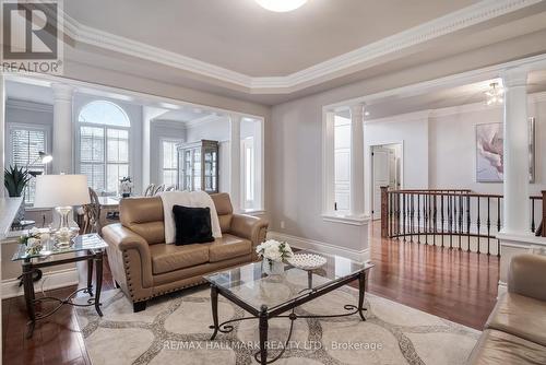 197 Siderno Crescent, Vaughan, ON - Indoor Photo Showing Living Room