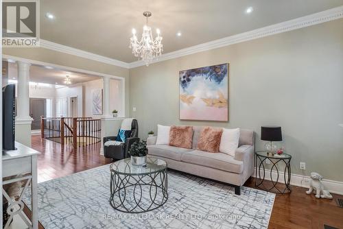 197 Siderno Crescent, Vaughan, ON - Indoor Photo Showing Living Room