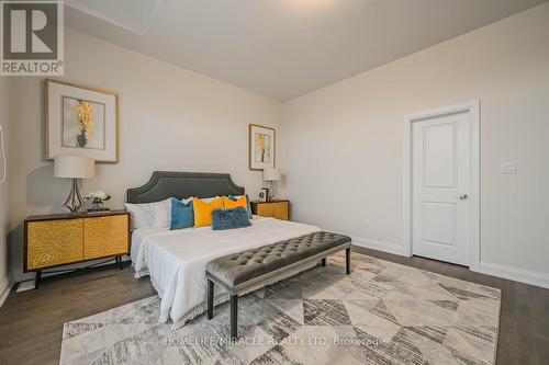 47 Mapleton Street, Richmond Hill, ON - Indoor Photo Showing Bedroom