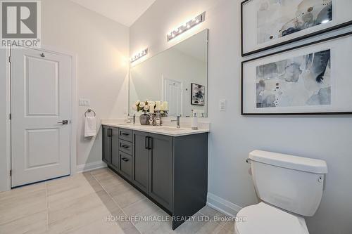 47 Mapleton Street, Richmond Hill, ON - Indoor Photo Showing Bathroom