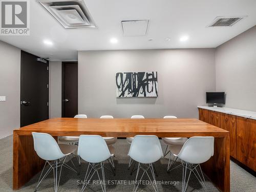 101 - 19 Brant Street, Toronto, ON - Indoor Photo Showing Dining Room