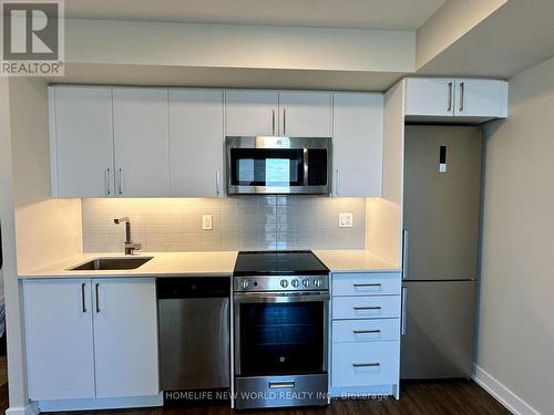 911 - 38 Monte Kwinter Court, Toronto (Clanton Park), ON - Indoor Photo Showing Kitchen