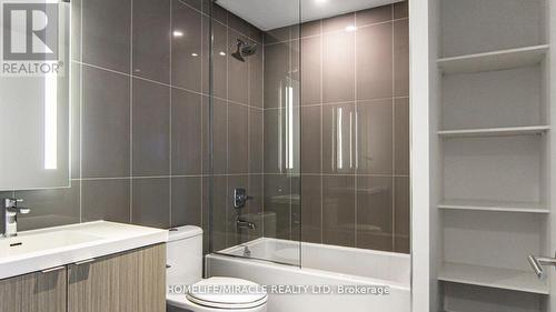 2905 - 575 Bloor Street E, Toronto (Cabbagetown-South St. James Town), ON - Indoor Photo Showing Bathroom