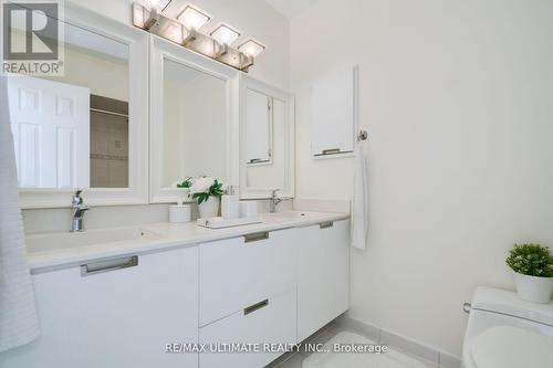 #2 -69 Upper Canada Dr, Toronto, ON - Indoor Photo Showing Bathroom