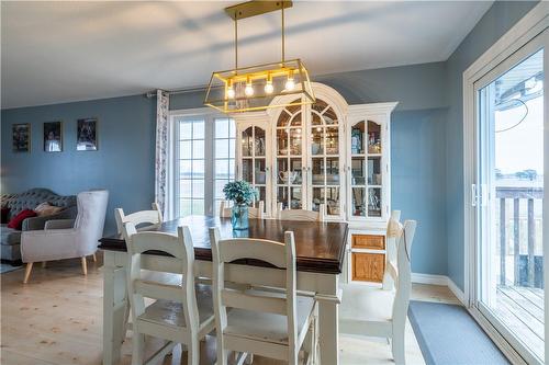 769 Kings Row, Dunnville, ON - Indoor Photo Showing Dining Room