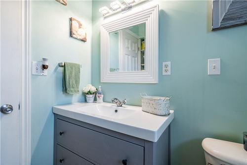 769 Kings Row, Dunnville, ON - Indoor Photo Showing Bathroom