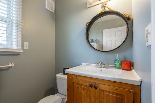 769 Kings Row, Dunnville, ON - Indoor Photo Showing Bathroom
