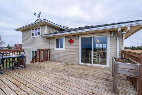 769 Kings Row, Dunnville, ON - Outdoor With Deck Patio Veranda With Exterior