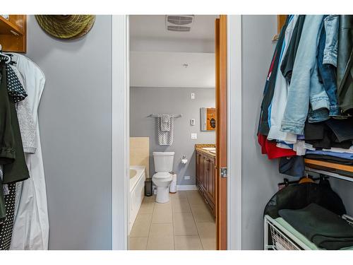 573 8328 207A, Langley, BC - Indoor Photo Showing Bathroom