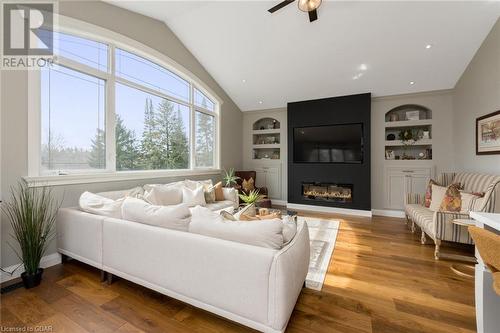 11 Mountain Street, Halton Hills, ON - Indoor Photo Showing Living Room With Fireplace