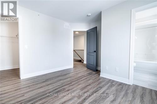 #20 -121A Moffatt St, St. Catharines, ON - Indoor Photo Showing Other Room