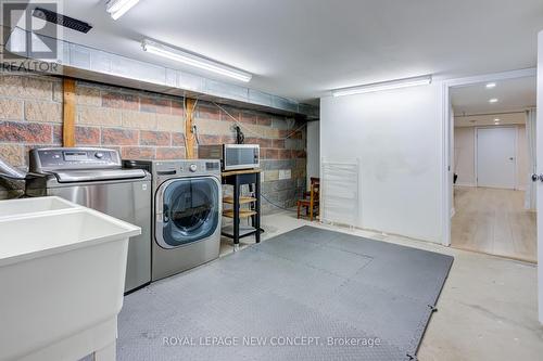 202 Mckee Ave, Toronto, ON - Indoor Photo Showing Laundry Room