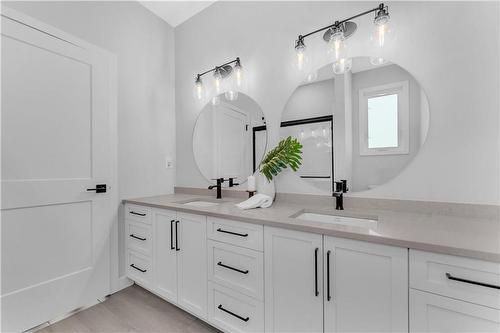 23 133 Camp Manitou Road, Winnipeg, MB - Indoor Photo Showing Bathroom