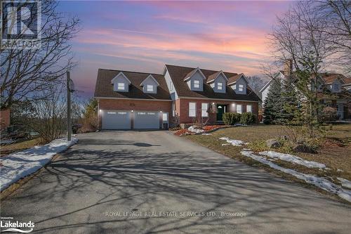 912 Sloan Circle Dr, Innisfil, ON - Outdoor With Facade