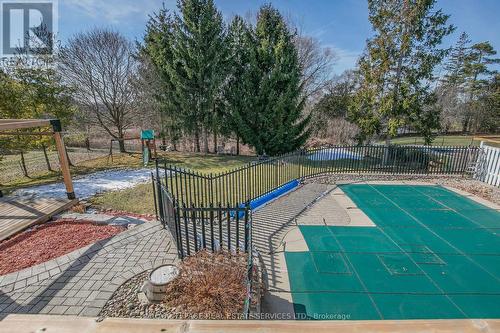 912 Sloan Circle Dr, Innisfil, ON - Outdoor With In Ground Pool