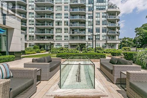 #129 -3500 Lakeshore Rd W, Oakville, ON - Outdoor With Facade