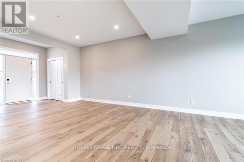 #21 -121A Moffatt St, St. Catharines, ON - Indoor Photo Showing Other Room