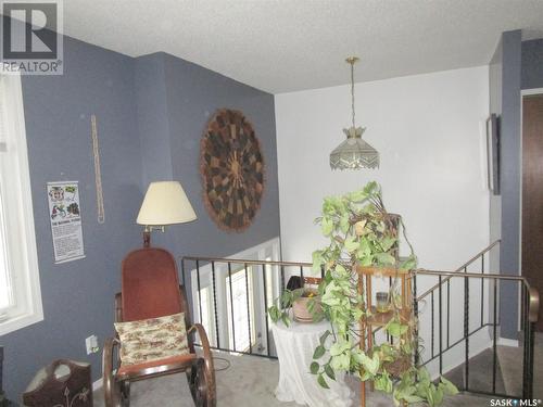 529 6Th Avenue E, Assiniboia, SK - Indoor Photo Showing Other Room