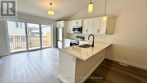 127 Farrington Cres, Prince Edward County, ON - Indoor Photo Showing Kitchen