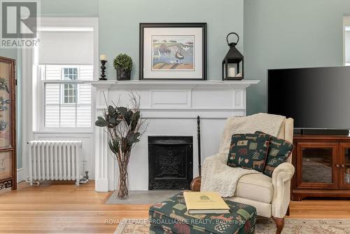 339 Main St E, Prince Edward County, ON - Indoor With Fireplace