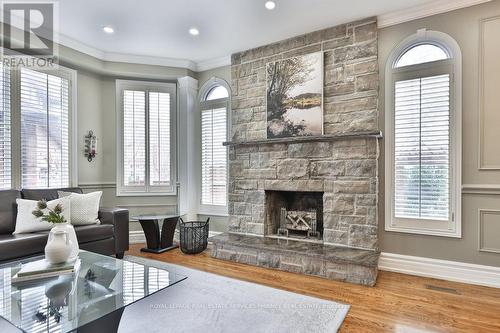 1391 Meadow Green Crt, Mississauga, ON - Indoor Photo Showing Living Room With Fireplace